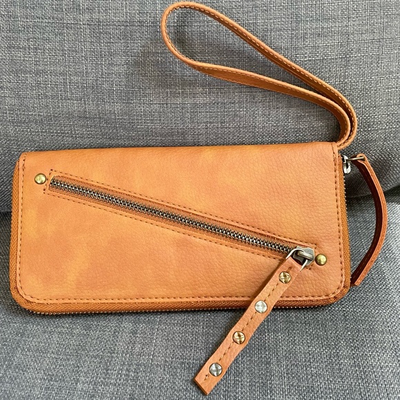 NWT Free People Vegan Leather Wallet - Picture 2 of 8